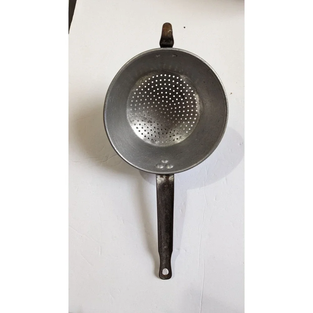 vtg Aluminum Colander Strainer Long Handle Resting Hook Silver Rustic‎ Kitchen